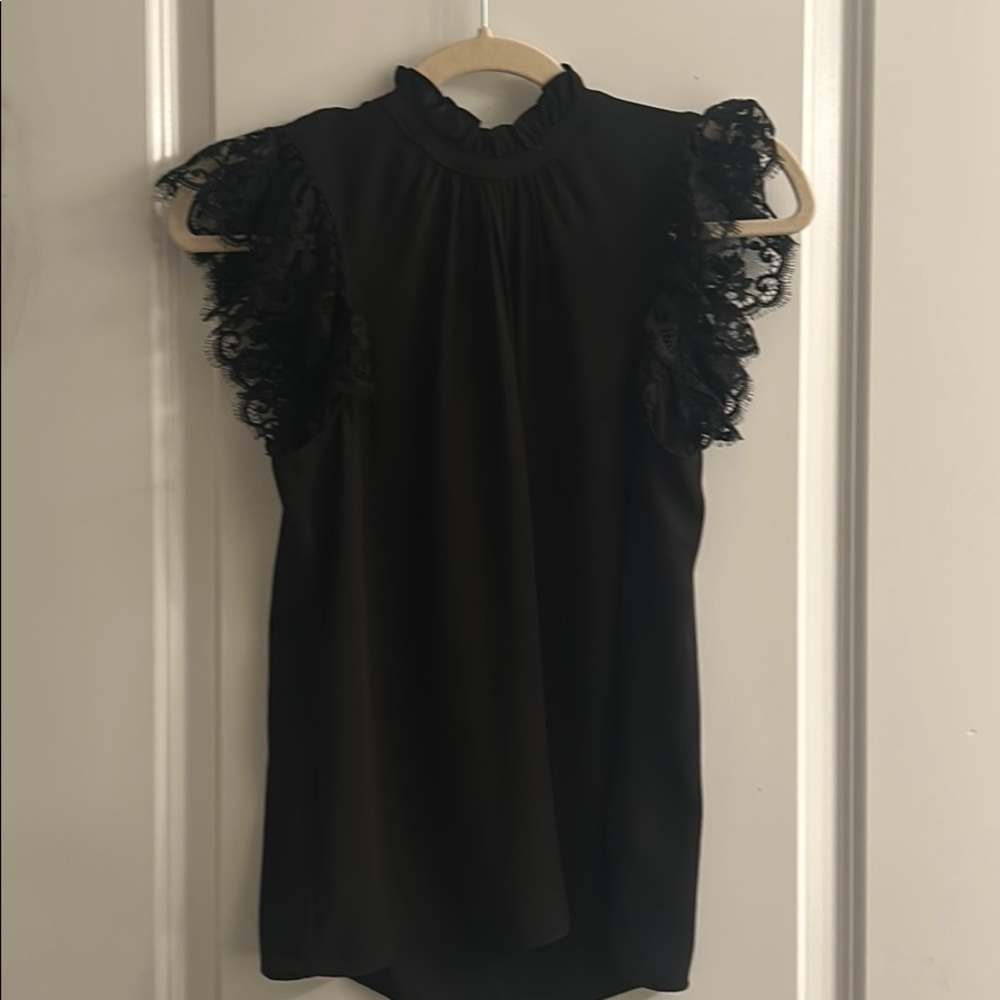 Sleeveless blouse